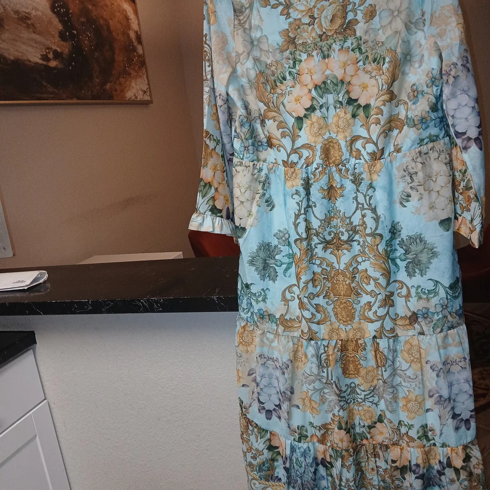 Floral Long Sleeve Dress - Picture 8 of 8